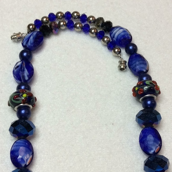 FINAL SALE PRICE Handmade Beaded Necklace & Earring Set in Blues - Picture 3 of 4